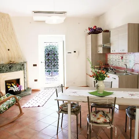 Ferienhaus Vacation Agrumeto Flegreo